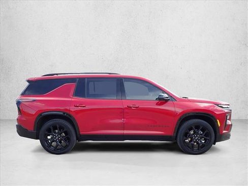 Used 2024 Chevrolet Traverse RS AWD/4WD image 5