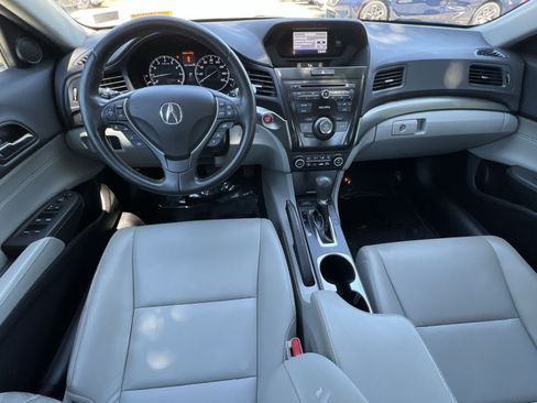 Used 2017 Acura ILX FWD image 24