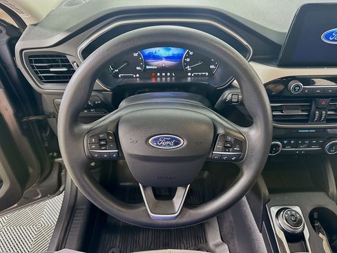 Used 2022 Ford Escape SE AWD/4WD image 14