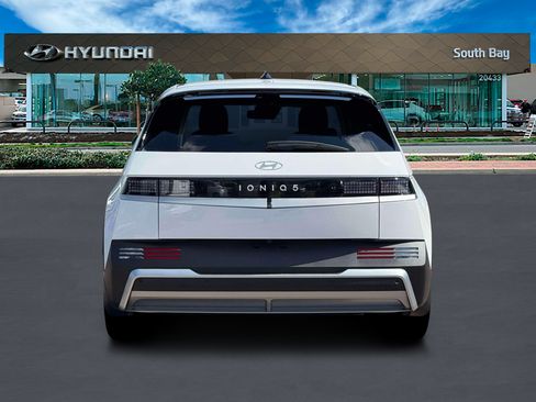 New 2026 Hyundai Ioniq 5 SEL RWD image 6
