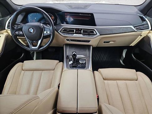 Used 2022 BMW X5 xDrive40i w/ Luxury Seating Package AWD/4WD image 25
