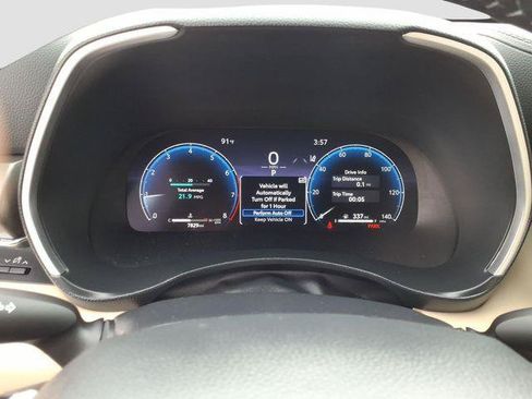 Certified 2024 Toyota Highlander Limited AWD/4WD image 11