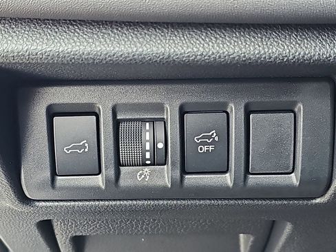 Certified 2025 Subaru Outback Touring XT image 32