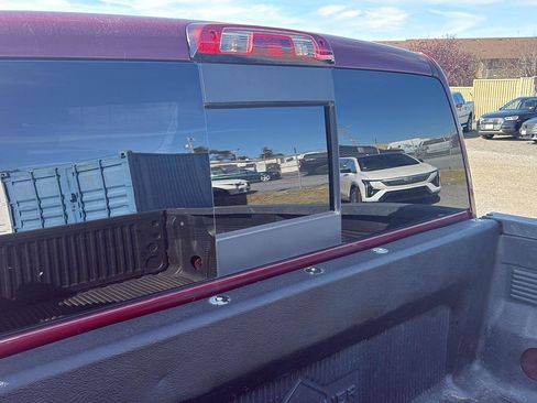 Used 2015 GMC Sierra 1500 SLE w/ SLE Value Package image 28