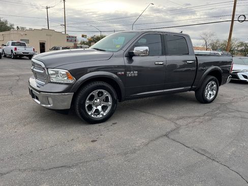 Used 2017 RAM 1500 Laramie image 10