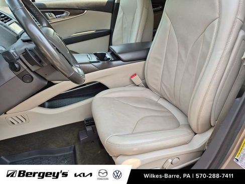 Used 2020 Lincoln Nautilus Reserve AWD/4WD image 12