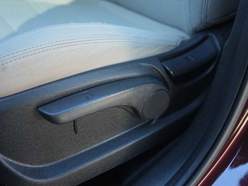 Used 2017 Kia Sorento LX image 12