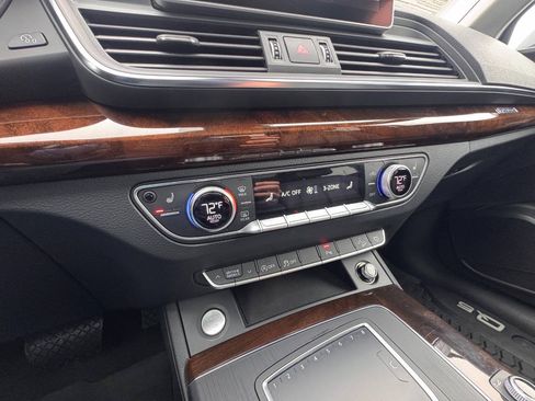 Used 2018 Audi Q5 2.0T Premium Plus w/ Premium Plus Package AWD/4WD image 26