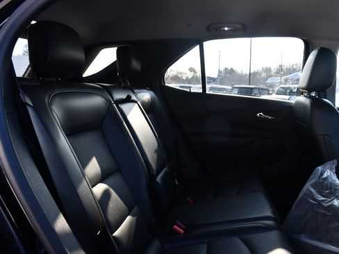 Used 2020 Chevrolet Equinox LT w/ Midnight Edition image 17