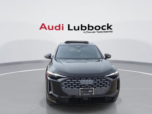 Certified 2025 Audi Q5 Premium w/ Convenience Package image 3