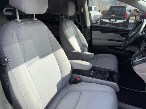 Used 2018 Honda Odyssey EX image 24