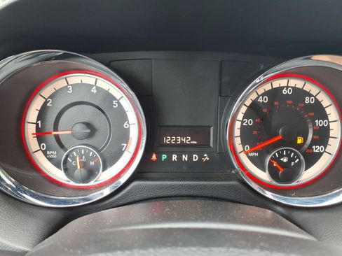 Used 2016 Dodge Grand Caravan SE FWD image 17