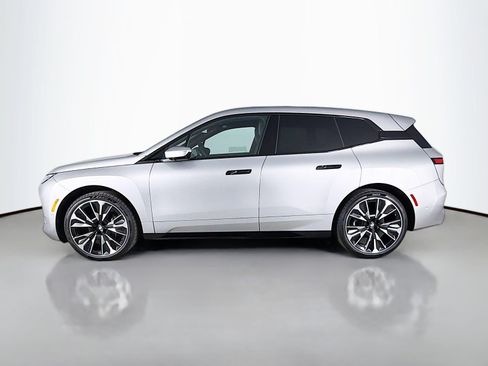 New 2026 BMW iX xDrive45 AWD/4WD image 4