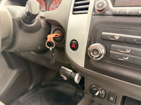 Used 2015 Nissan Xterra S w/ Value Package image 39