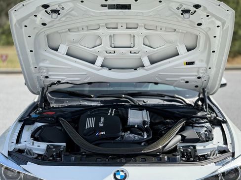 Used 2019 BMW M4 Convertible image 44