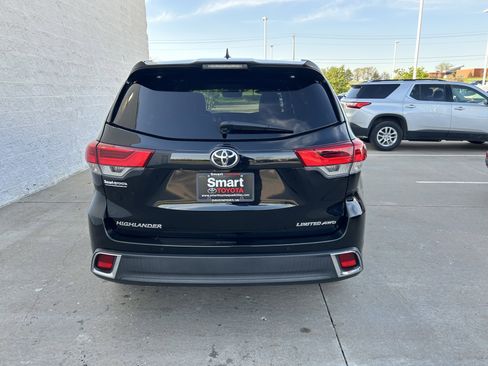 Used 2019 Toyota Highlander Limited Platinum AWD/4WD image 5