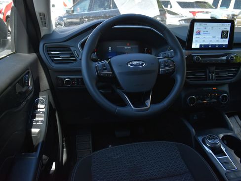 Used 2023 Ford Escape Active w/ Cold Weather Package FWD image 18