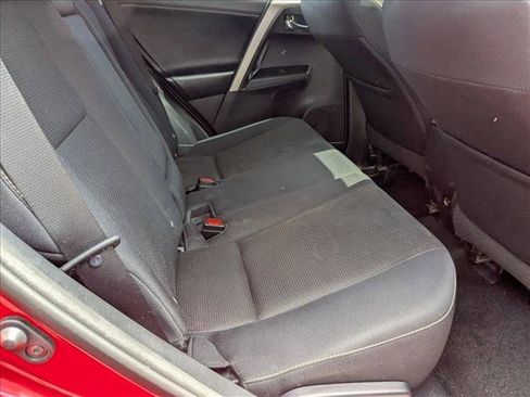 Used 2016 Toyota RAV4 XLE image 18