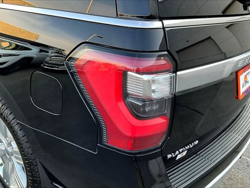 Used 2021 Ford Expedition Platinum image 32
