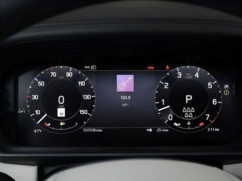 Used 2025 Land Rover Discovery Metropolitan Edition AWD/4WD image 64