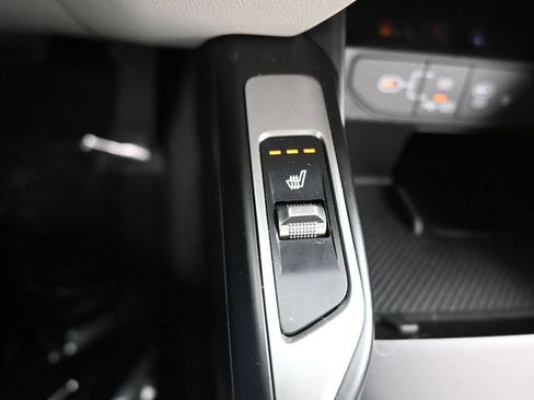 Used 2025 Kia Sorento S w/ Panoramic Sunroof Package FWD image 25