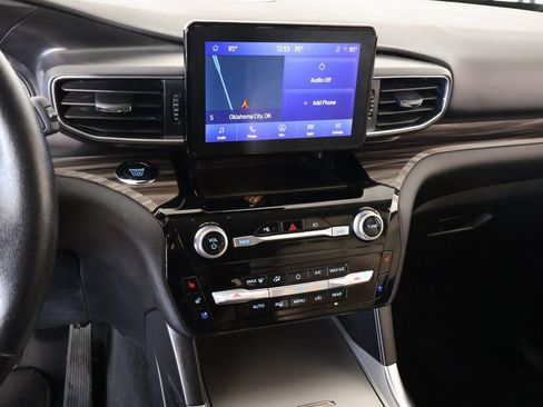 Used 2023 Ford Explorer Limited image 5