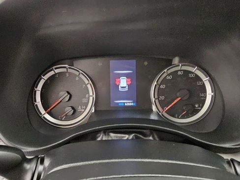 Used 2021 Toyota Highlander L AWD/4WD image 13