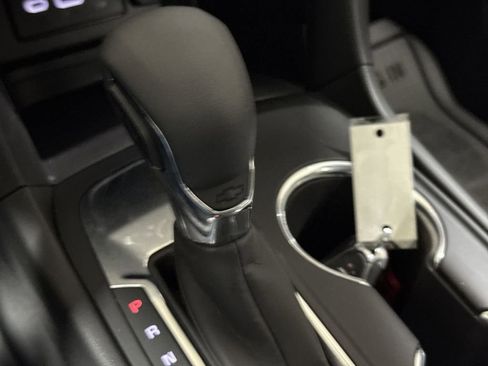 Used 2023 Chevrolet Equinox LS image 16