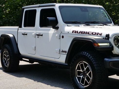 Used 2025 Jeep Gladiator Rubicon w/ Safety Group AWD/4WD image 51