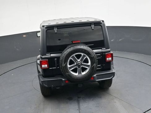 Used 2022 Jeep Wrangler Unlimited Sahara w/ Dual Top Group image 33