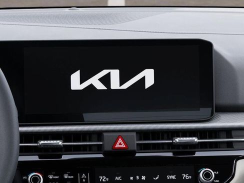 New 2026 Kia Sportage EX FWD image 20