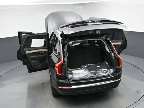 New 2026 Volvo XC90 B6 Plus w/ Protection Package Premier AWD/4WD image 52