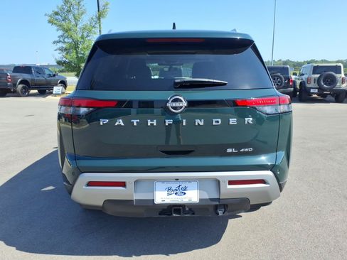 Used 2023 Nissan Pathfinder SL w/ SL Premium Package AWD/4WD image 4