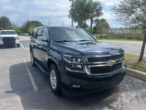 Used 2018 Chevrolet Tahoe LT image 2