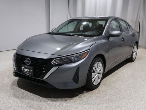 Used 2024 Nissan Sentra S image 7