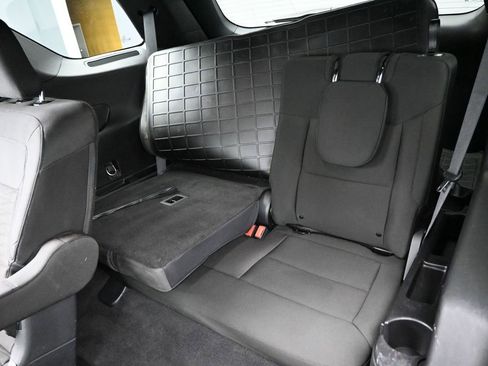 Used 2020 Ford Explorer XLT image 22