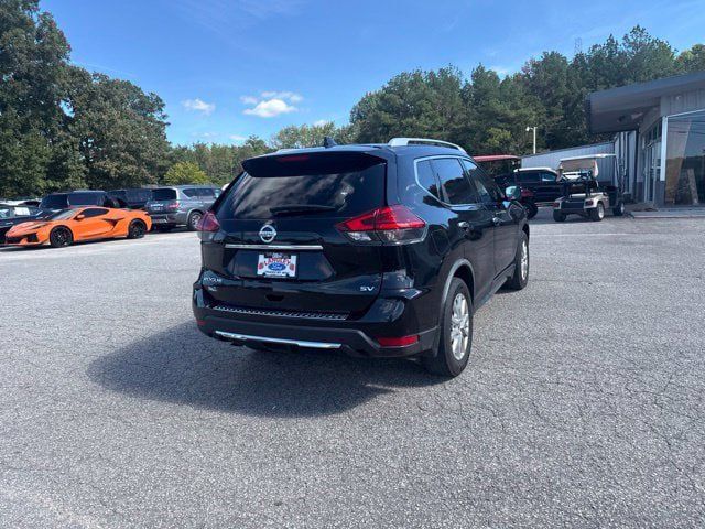 Used 2017 Nissan Rogue SV w/ SV Premium Package FWD image 17