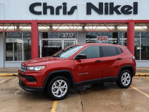 Used 2024 Jeep Compass Sport AWD/4WD image 1