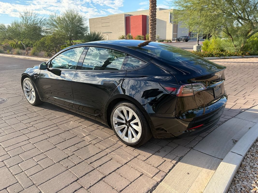 Used 2022 Tesla Model 3 RWD image 4
