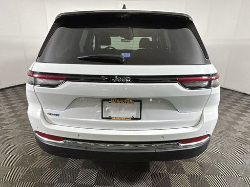 Used 2023 Jeep Grand Cherokee 4WD 4xe w/ Luxury Tech Group II image 4