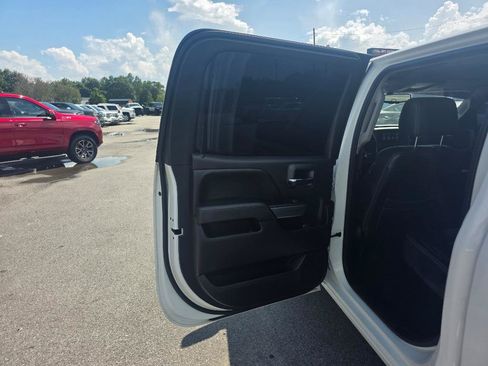 Used 2018 Chevrolet Silverado 1500 LT w/ All Star Edition RWD image 8