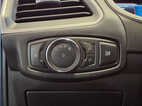 Used 2020 Ford Edge SEL FWD image 18