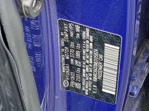 Used 2021 Hyundai Venue SEL w/ Premium Package FWD image 31