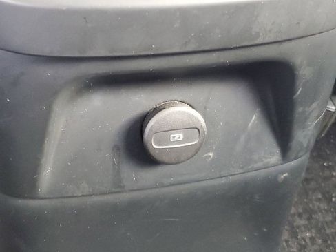 Certified 2022 Volvo XC90 T8 Inscription w/ Advanced Package image 13