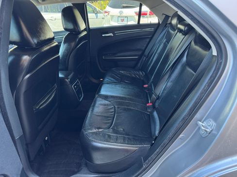Used 2017 Chrysler 300 Limited AWD/4WD image 14