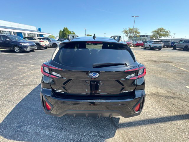Used 2025 Subaru Crosstrek 2.5i Premium AWD/4WD image 6