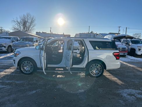 Used 2022 Ford Expedition Max Platinum image 24