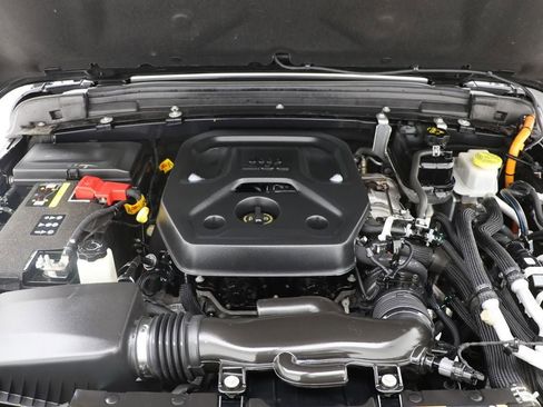 Used 2023 Jeep Wrangler Unlimited Sahara w/ Cold Weather Group image 25