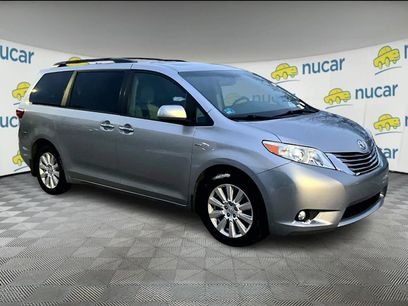 Used 2017 Toyota Sienna XLE Premium