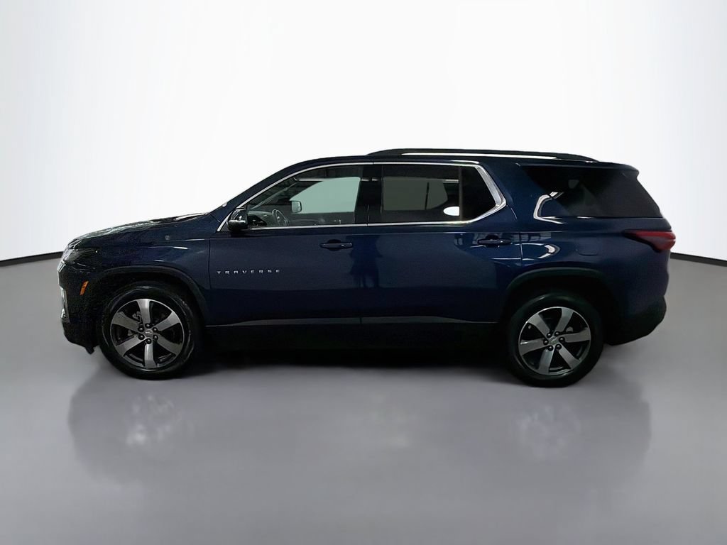 Used 2023 Chevrolet Traverse LT w/ LT Premium Package AWD/4WD image 6